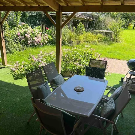 Ferienhaus Cozy Family Entre Terre Et Ecuires